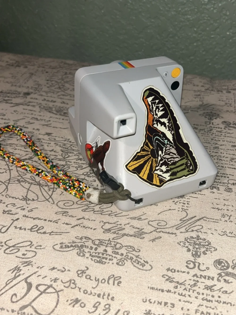 Polaroid White Instant Camera with Rainbow Stripe